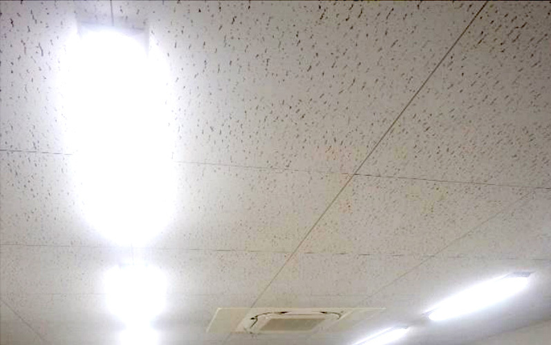 休憩室の照明をLED交換
